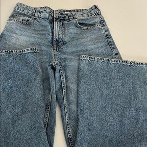 H&M DIVIDED Light Blue Denim Jeans